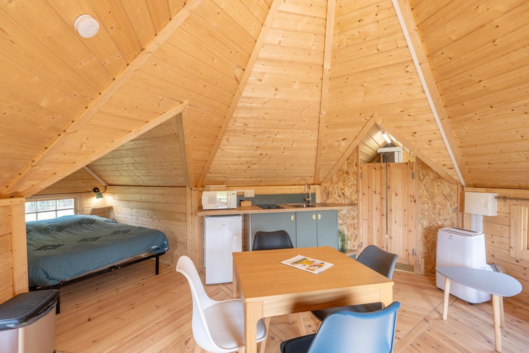 Logements Insolites A La Ferme - Yourte, Kota Ou Pod Farbus Δωμάτιο φωτογραφία
